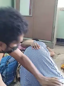Honey-Couples' Webcam Show