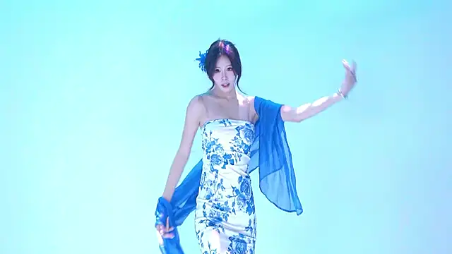 IVE-111 在線直播表演