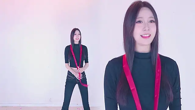 IVE-111's Webcam Show