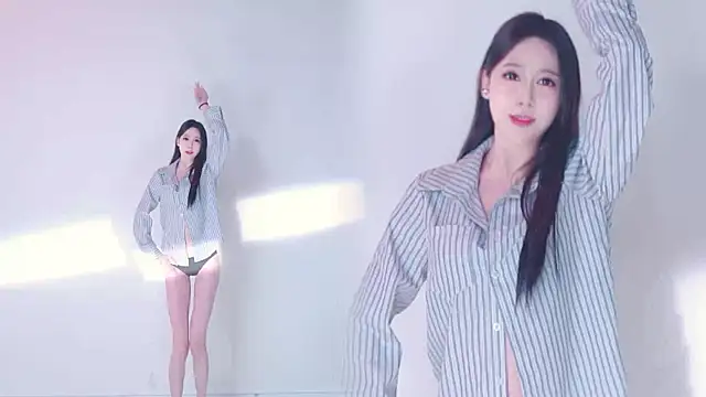 IVE-111 webcam show