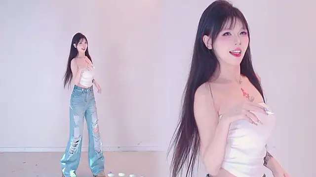 IVE-111 Webcam-Show