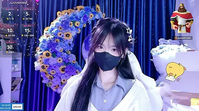 Show modela Your-Sunshinee na web-kameri