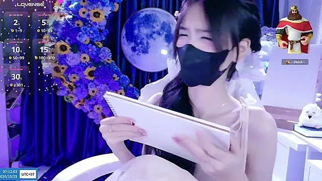 Your-Sunshinee Show in webcam