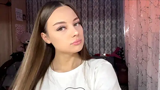 elzamoon webcam show