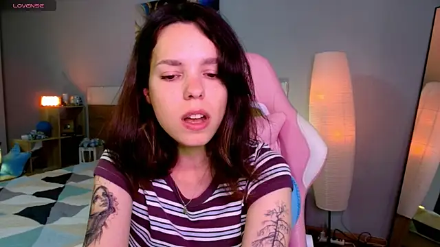 Pokazy przed kamerką – Maya_Campbell