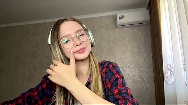 DorianRamsdenn Webbikameraesitys
