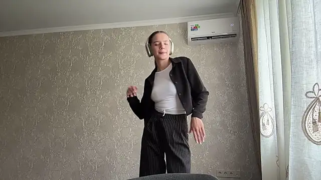 DorianRamsden's Webcam Show
