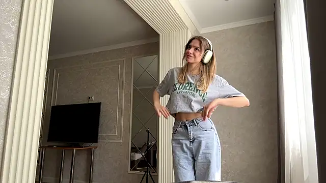Show modela DorianRamsden na web-kameri