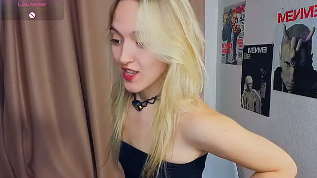 MaryVexxのウェブカメラショー