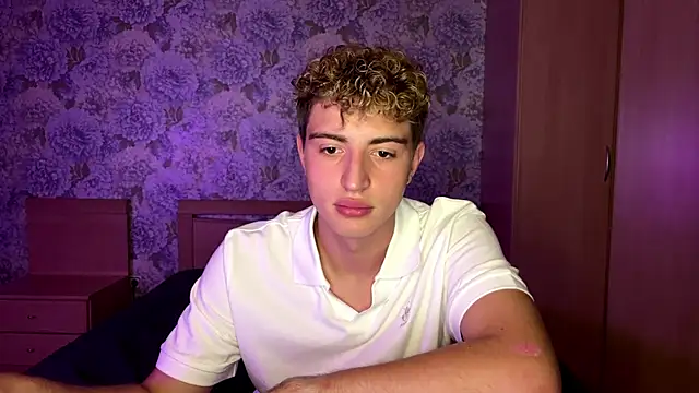 AlfredSweet Show in webcam