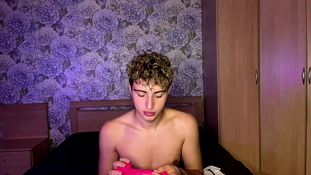 AlfredSweet webcam show
