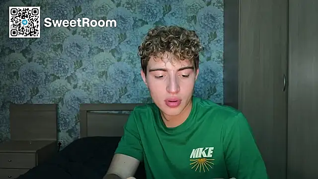 AlfredSweet webcam show