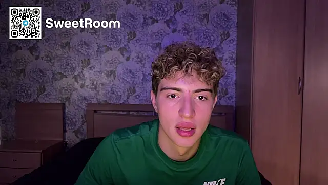 AlfredSweet Шоу с уебкамера