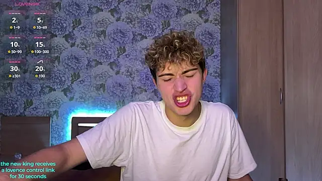 Вебкам-шоу AlfredSweet