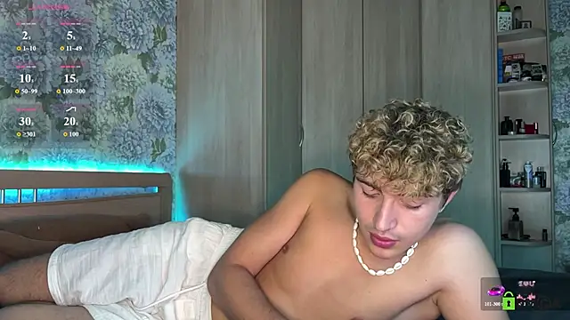 AlfredSweet Pertunjukan Webcam