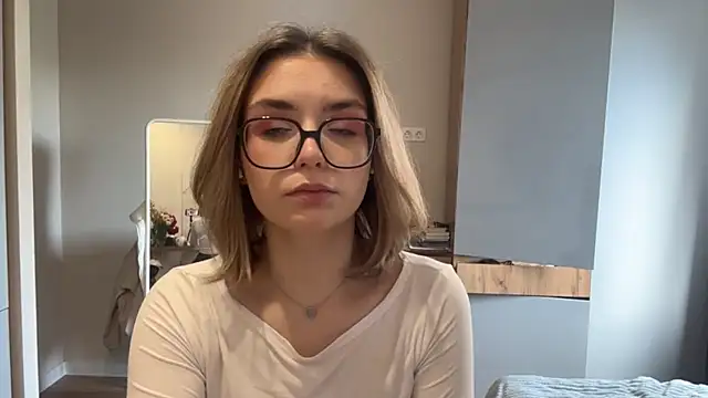 AnnaVelvetFire's Live XXX Chat