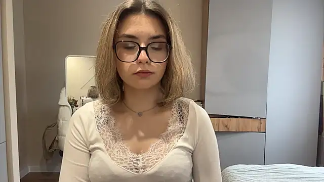 AnnaVelvetFire's Live XXX Chat