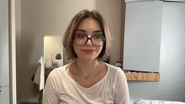 AnnaVelvetFire's Live XXX Chat