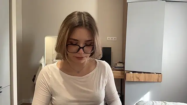 Chat XXX en directo de AnnaVelvetFire