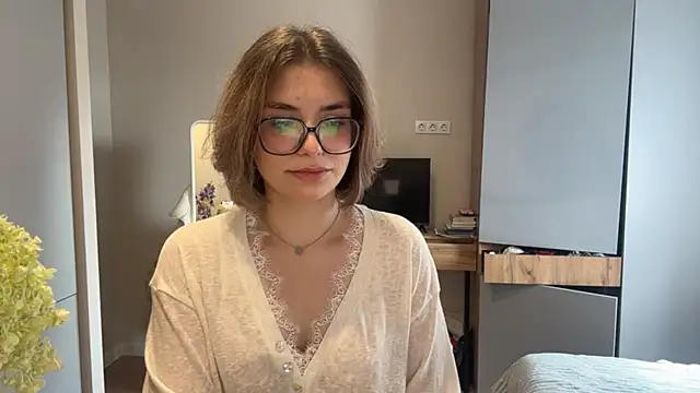 AnnaVelvetFire's Live XXX Chat