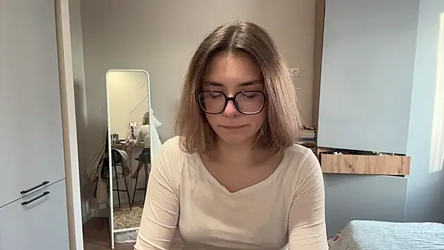 AnnaVelvetFire's Live XXX Chat