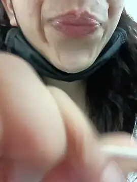 צ'אט XXX בשידור חי של HazelCharm