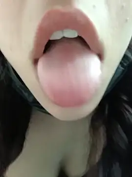 HazelCharm Live XXX-Chat