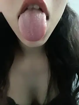 HazelCharm's Webcam Show