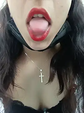 HazelCharm Adlı Modelin Canlı XXX Sohbeti