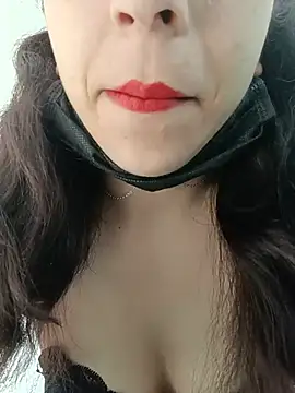 HazelCharm's Live XXX Chat