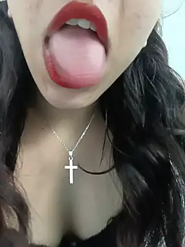 צ'אט XXX בשידור חי של HazelCharm