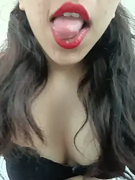 HazelCharm's Webcam Show