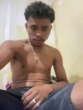 pedrolir222 Webcam Show