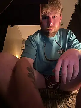 Drakeeestarr webcam show