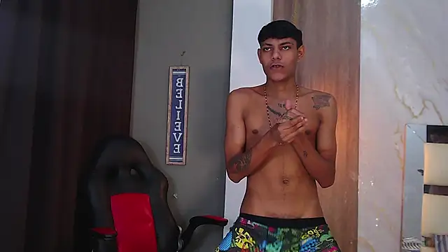 master_king_28 – webcam-show