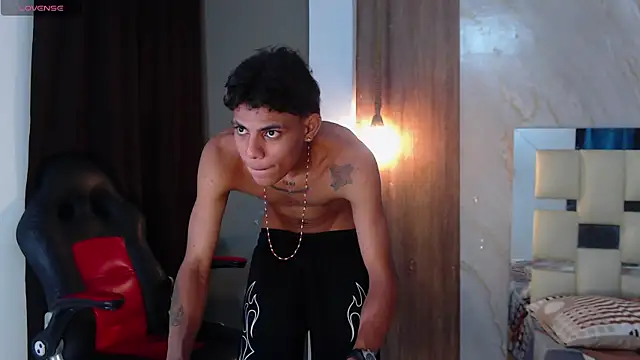 master_king_28 Webcam Show