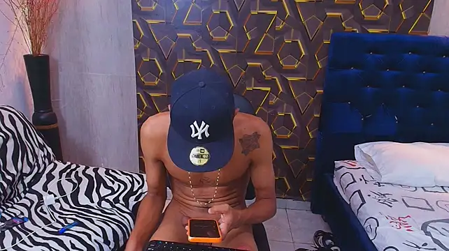 master_king_28 Webcam Show