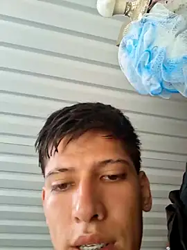 Naughty-Man18 Webcam Show
