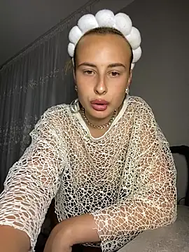 Buurniii Chat XXX live