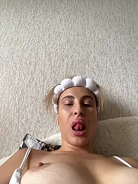 Buurniii 라이브 XXX 채팅