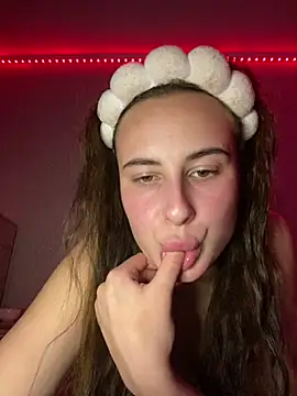 Buurniii Adlı Modelin Canlı XXX Sohbeti