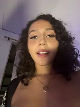 Chat soba uživo modela Lysly_