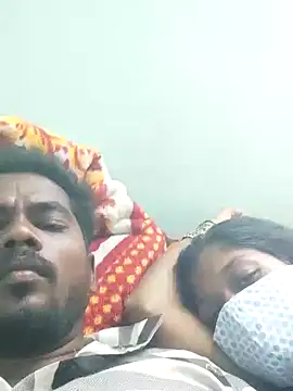 Rathitamil Pertunjukan Webcam
