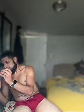 chamelit00 Show in webcam