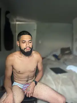 chamelit00 Show in webcam