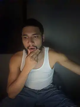 chamelit00's Webcam Show