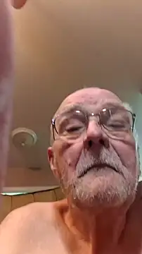 Joeyw57 Show in webcam