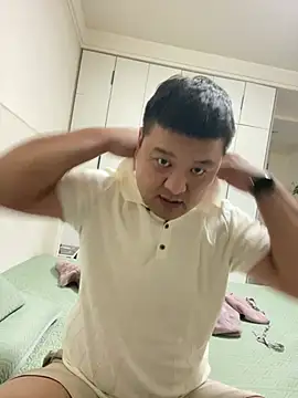 zhang1118 Show Webcam
