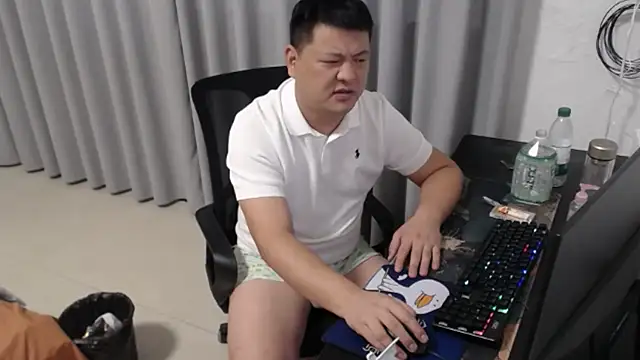zhang1118 网络视讯表演