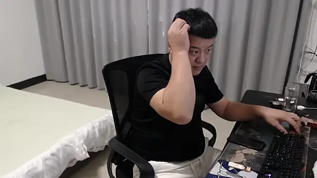 zhang1118 网络视讯表演